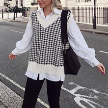 Load image into Gallery viewer, Simplee Women geometric khaki knitted sweater
